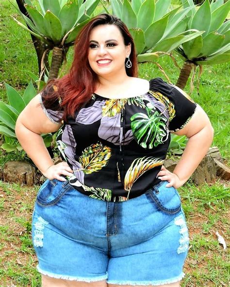 Imagens De Uma Mulher Gorda Mostrando Seu Corpo Pelada